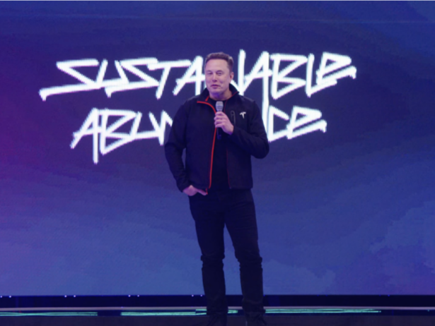 马斯克透露：第三代人形机器人明年量产，考虑自建芯片巨型工厂