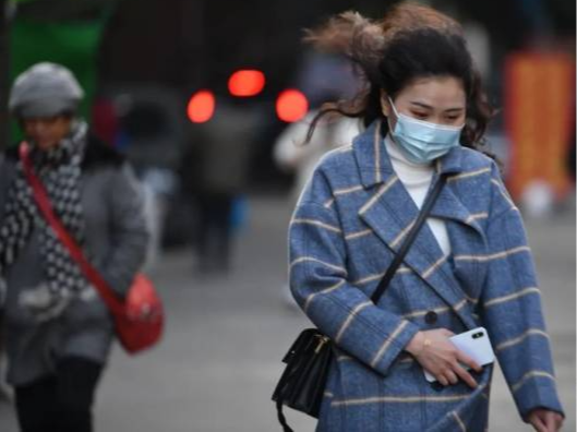 温度记｜气温先升后降，最低13℃！今年下半年首场寒潮来袭，深圳将“一夜入冬”