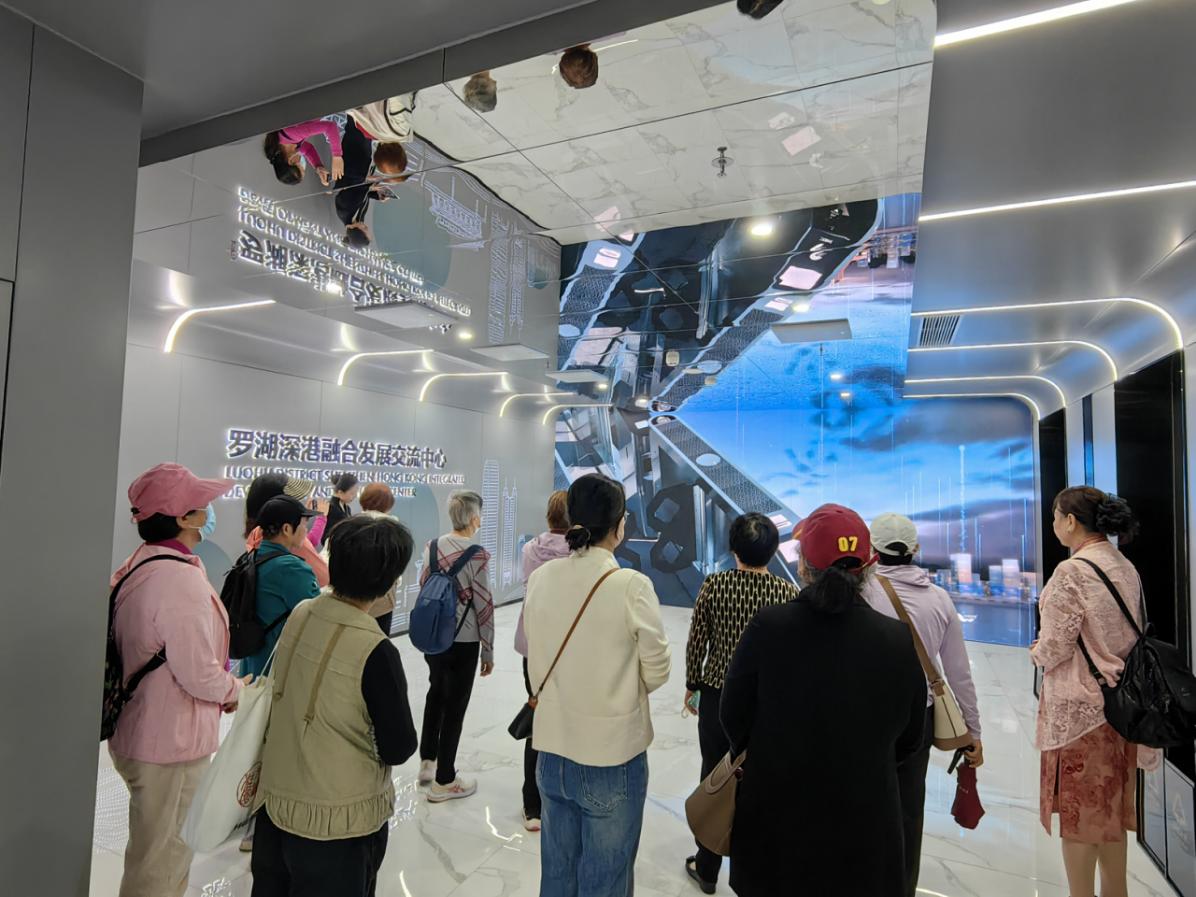 罗湖区桂园街道开展退休党员主题党日活动