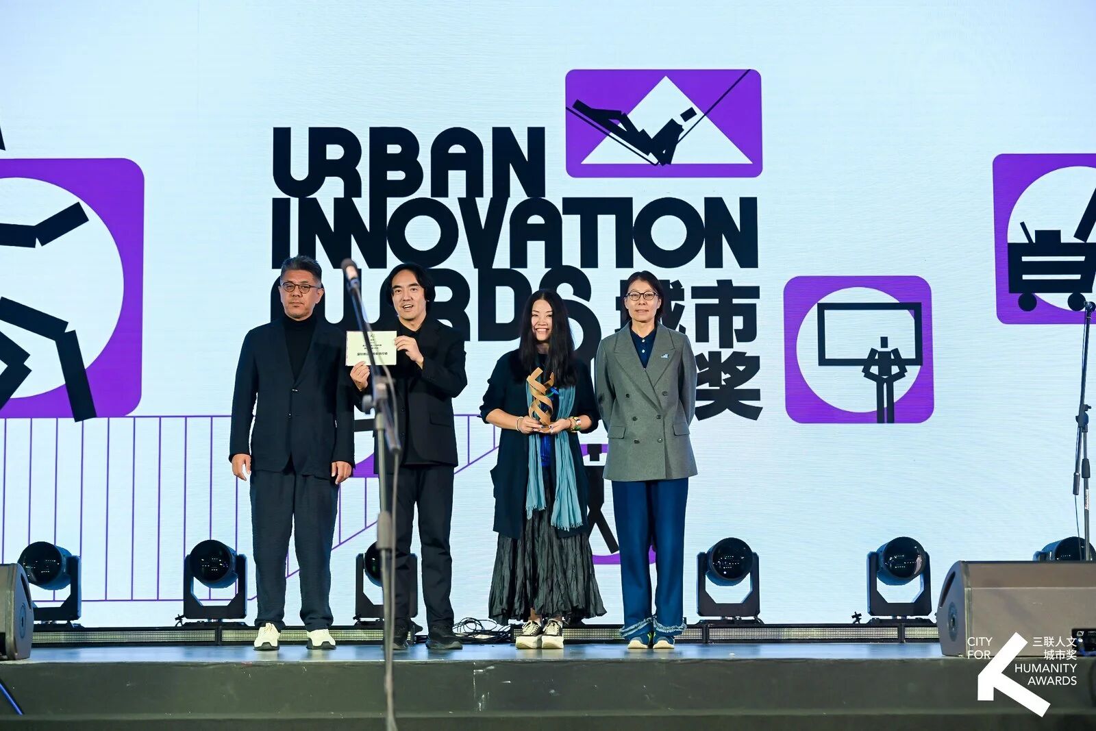 南山“百校焕新”拿奖 孩子们的校园咋这么赞？