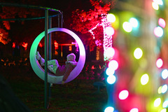 一周看天下丨波兰华沙：“光之花园”灯光展