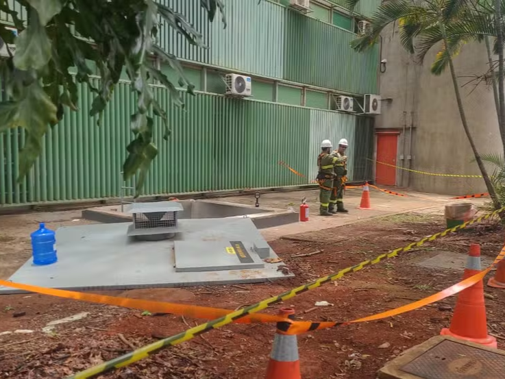 巴西首都一部委大楼发生爆炸及火灾 多人受伤送医 