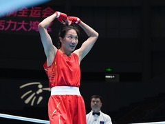 巴黎奥运会亚军杨柳取得十五运会“开门红”