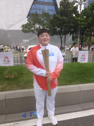 火炬手巩立姣心怀热爱，向全运五连冠发起冲击