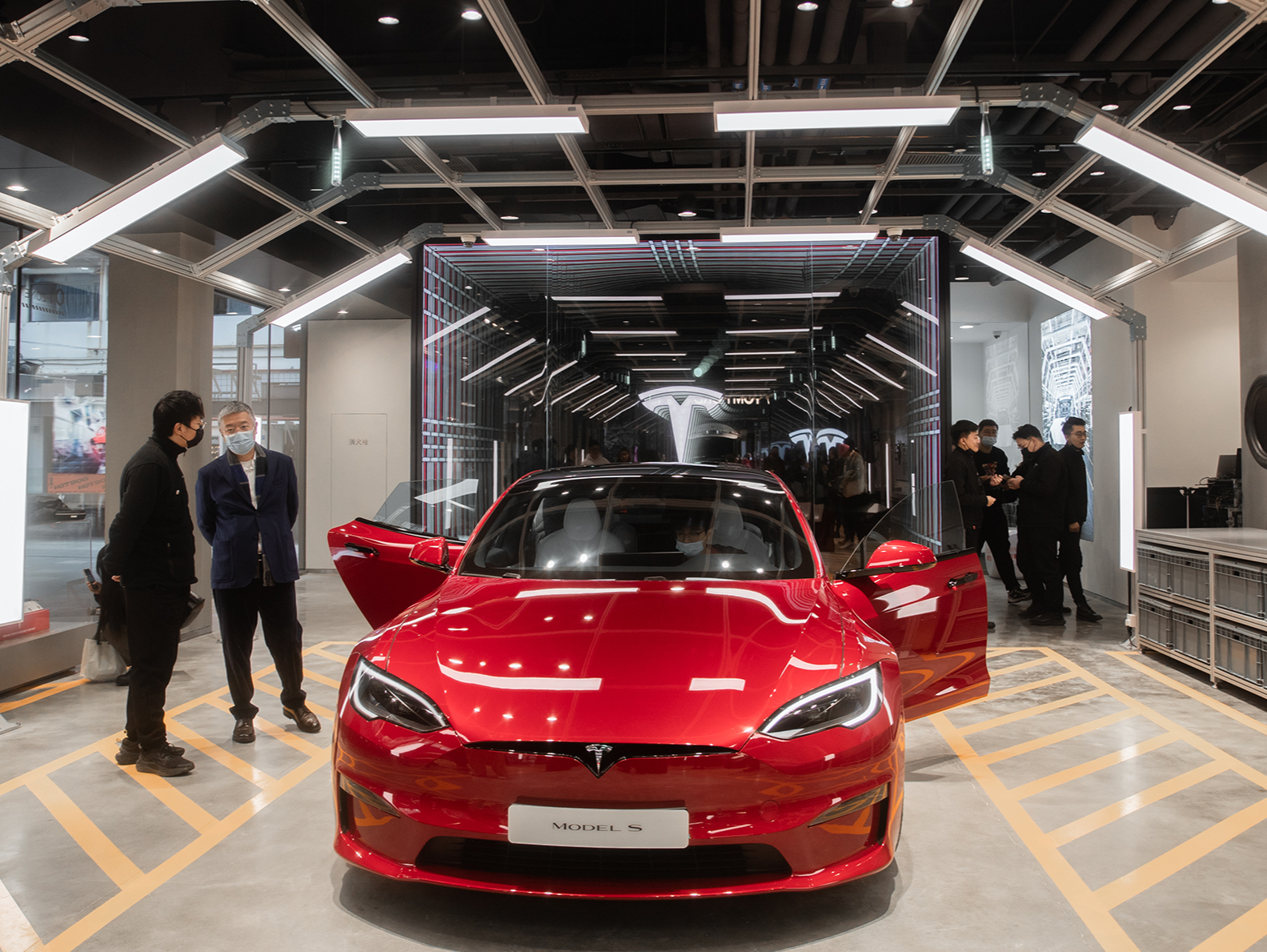 奥尔特曼退款加速特斯拉上新？马斯克称Roadster将具备飞行功能