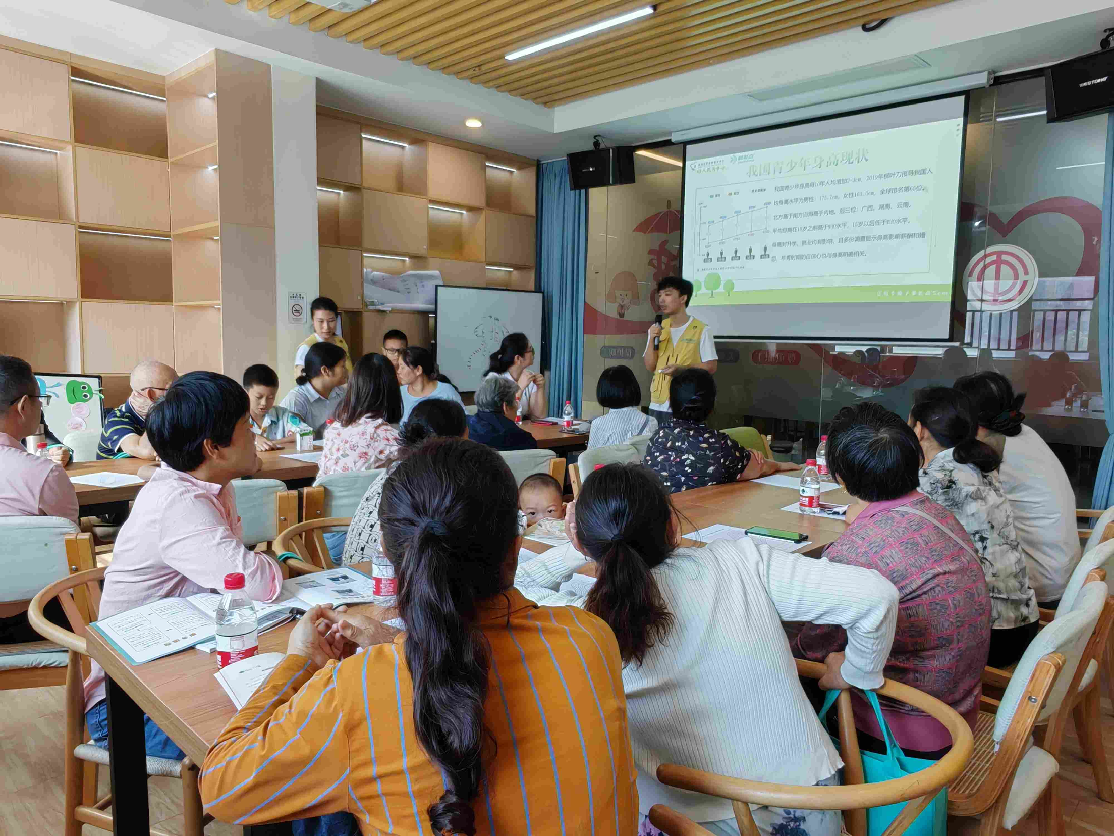 观湖街道樟溪社区“长高的秘密”科学课堂助力孩子健康成长