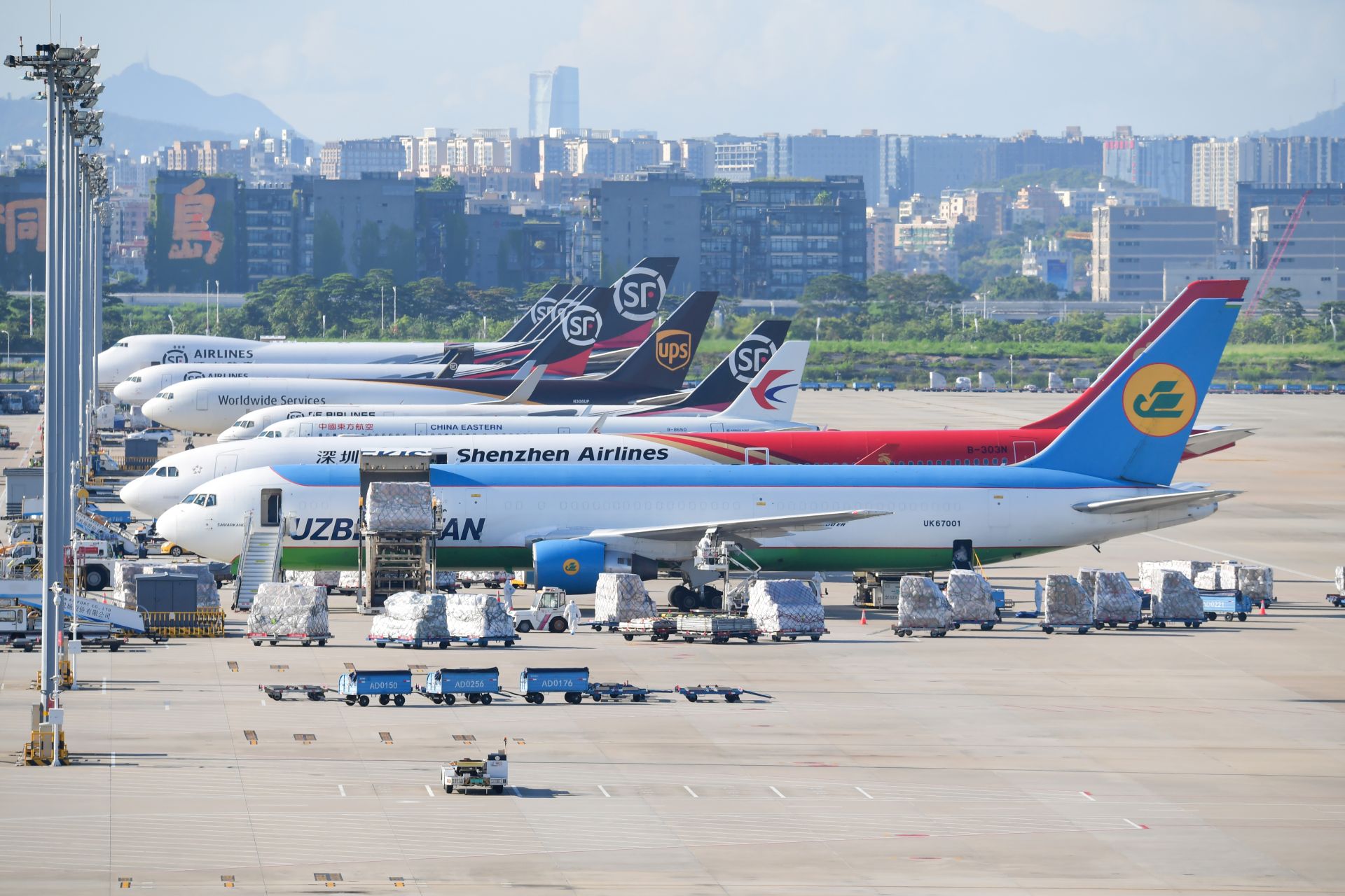 提升硬核竞争力  深圳构建国际性综合交通枢纽城市  