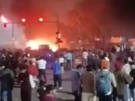 印度首都汽车爆炸已致超10死，莫迪发文 