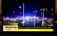 英国一列火车发生袭击　多人被刺两人被捕（3）