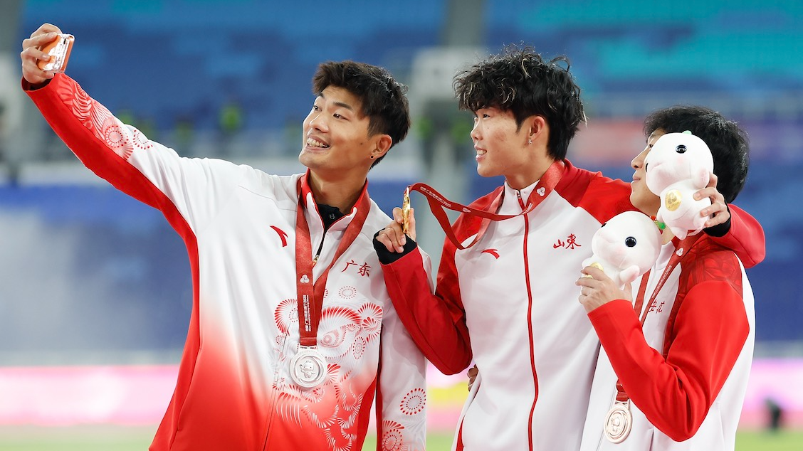 热血一跃,直言无憾!宝安健儿黄博凯全运会摘银