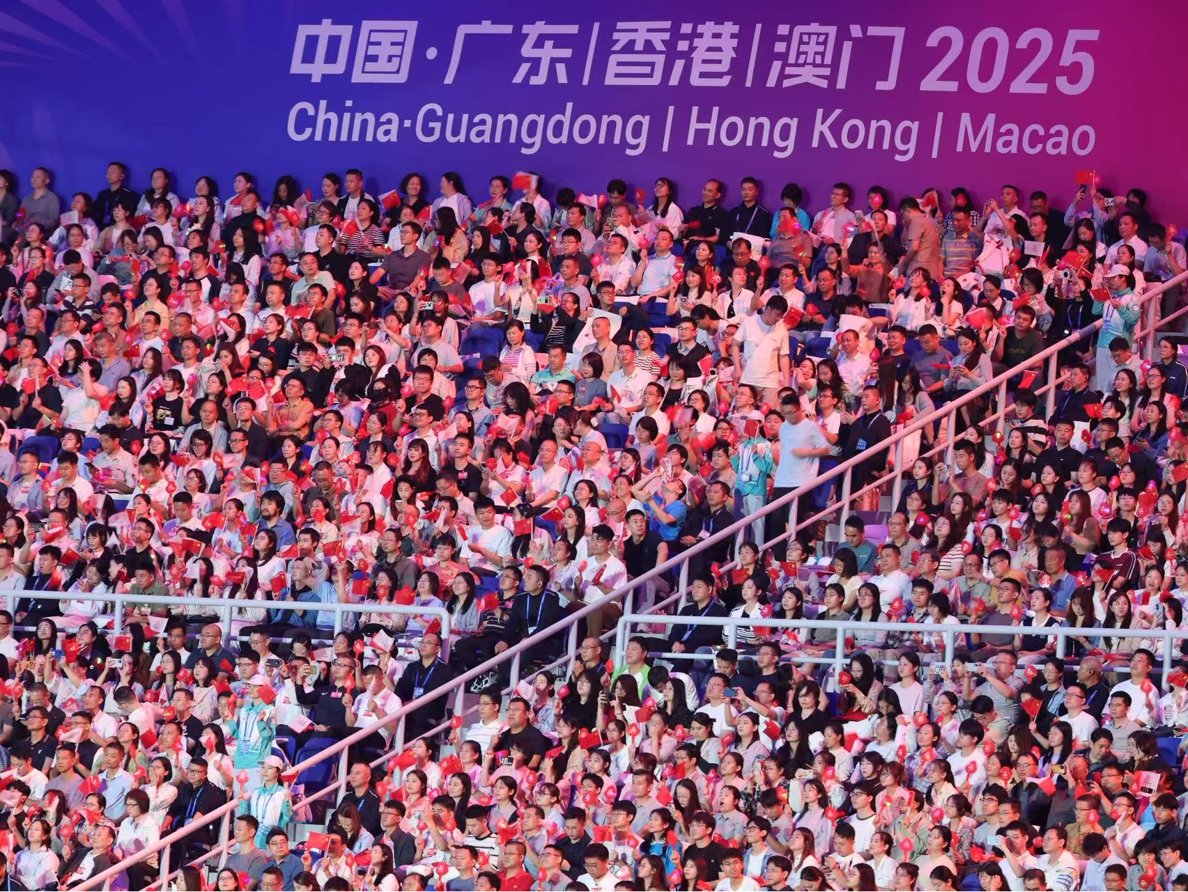 抖音生活服务数据：十五运会激活湾区消费，广深餐饮增幅超140%