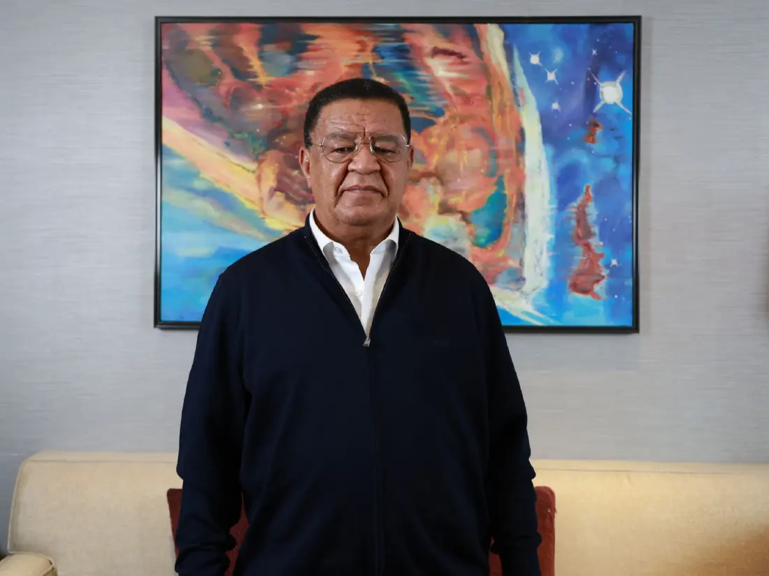 “开始用中文接受采访，就要用中文说完” 深圳特区报专访埃塞前总统穆拉图·特肖梅