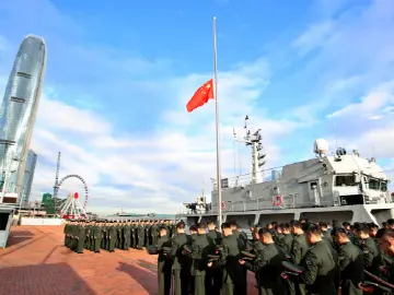 中国人民解放军驻香港部队下半旗志哀