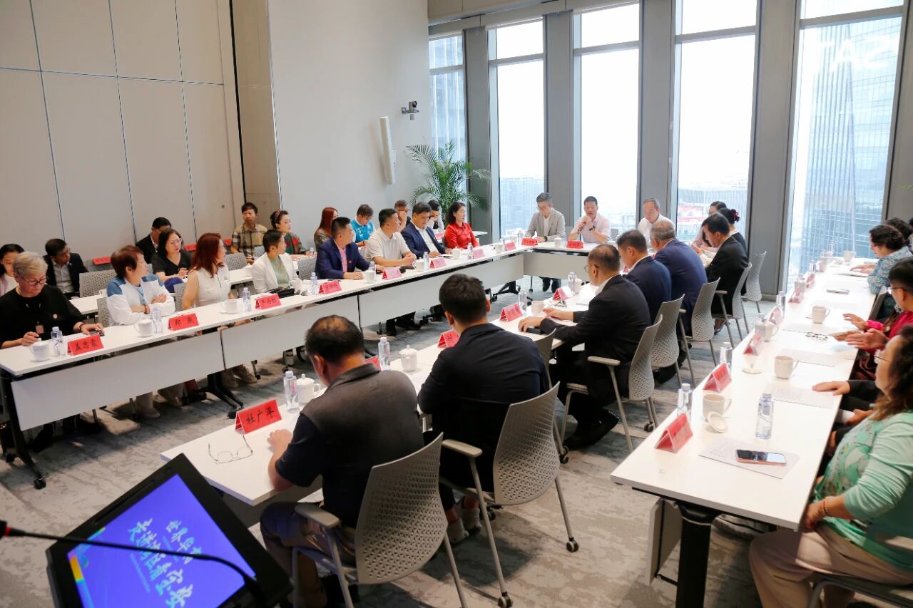 深圳寶安舉辦“走進灣區看寶安”世界華商座談交流會 共拓“一帶一路”經貿合作新機遇