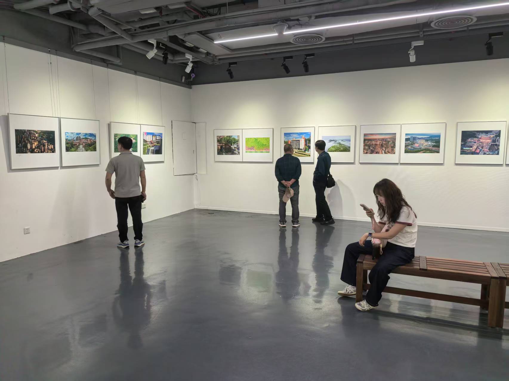 “今日罗湖”摄影展在罗湖美术馆启幕，百幅佳作定格城区魅力新貌