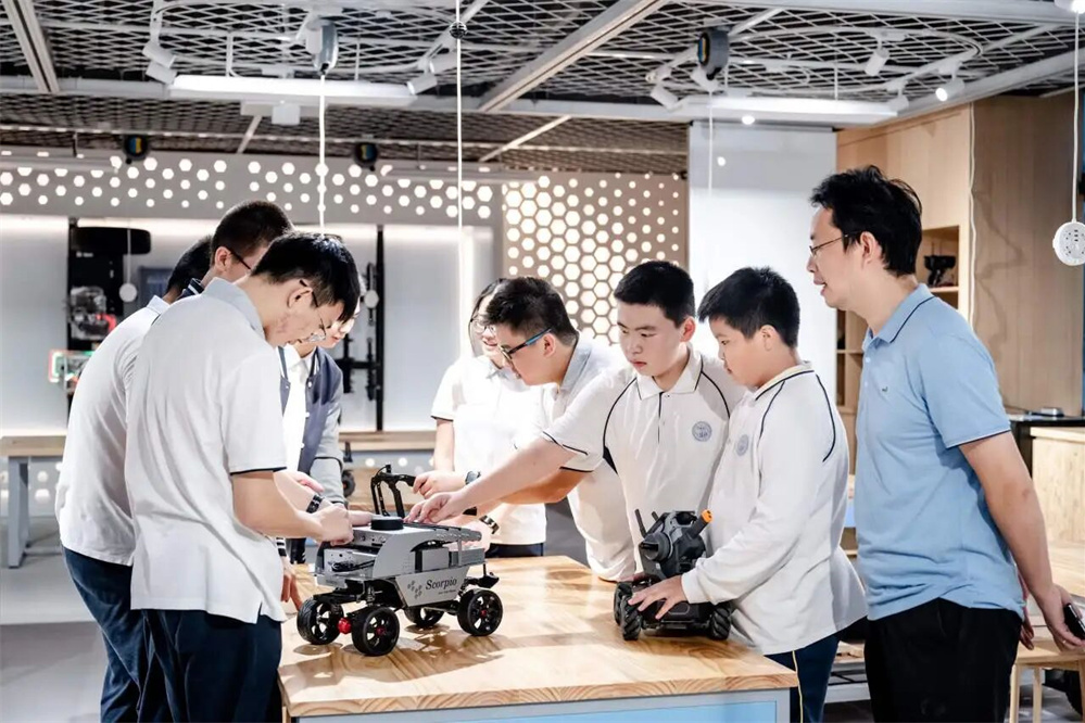 深圳唯一！福田区这所学校入选全国第二批中小学人工智能教育基地