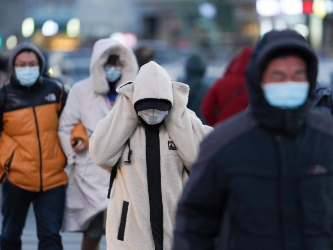 今冬首场寒潮来了，中东部降温6-10摄氏度