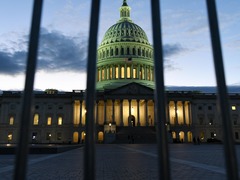 美国会议员要求英国王之弟安德鲁“自证清白”