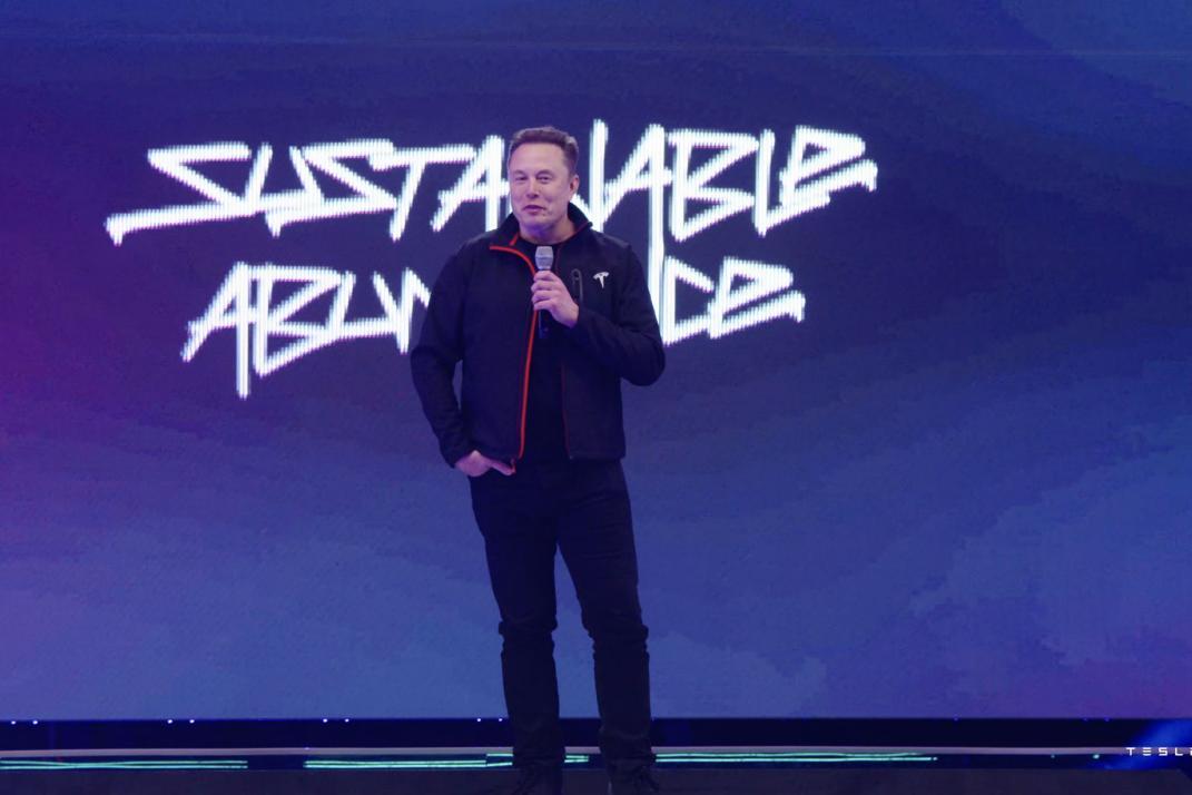 马斯克：特斯拉现拥有超400亿美元现金储备
