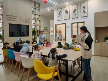 罗湖区愉天社区联动幼儿园开展绘本阅读活动
