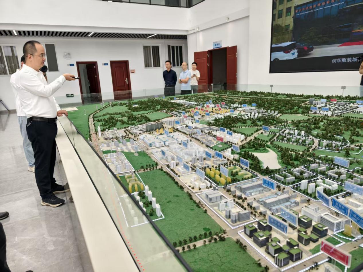 见证揭阳“产业焕新”:普宁大健康与服装产业彰显硬实力