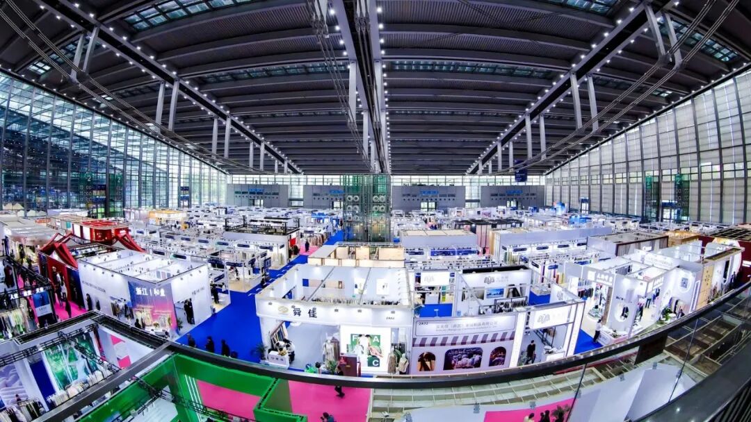 注入全新时尚活力!第31届FASHION SOURCE与SS26深圳原创时装周启幕