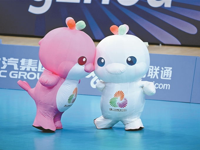 “喜洋洋”“乐融融”原型拍片了！ 纪录电影《中华白海豚》12月12日全国上映