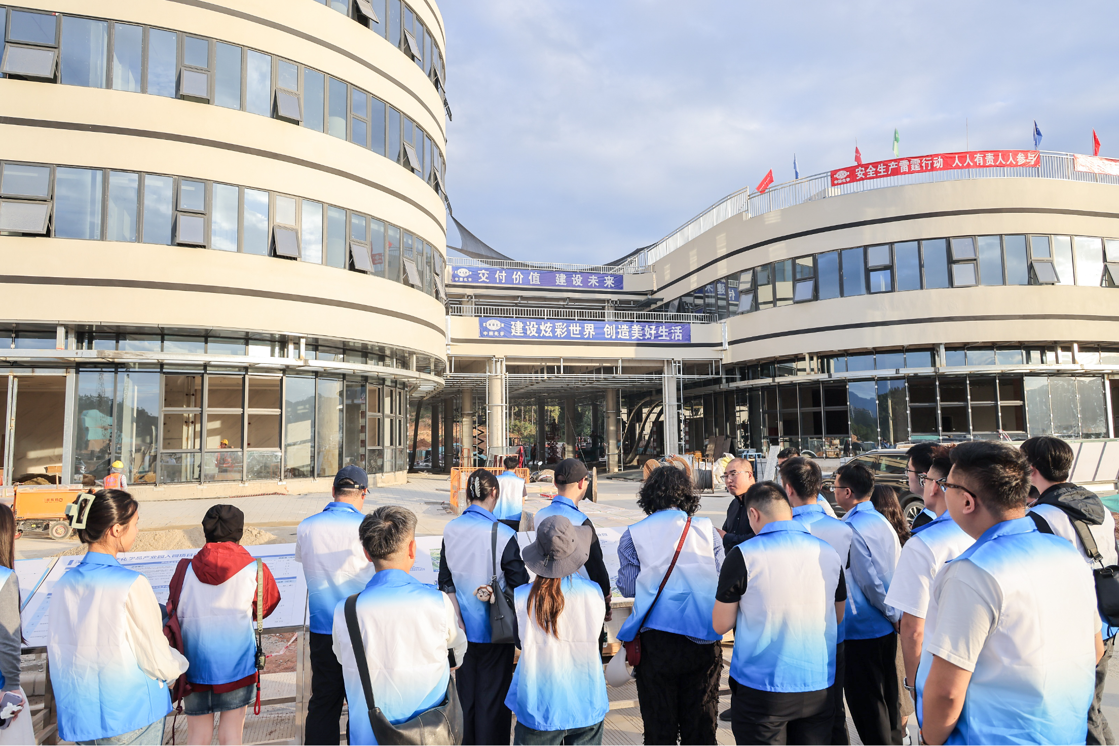 “网聚‘圳能量’ 助力‘百千万’”网络名人深汕行采风活动第一站:深汕合作区