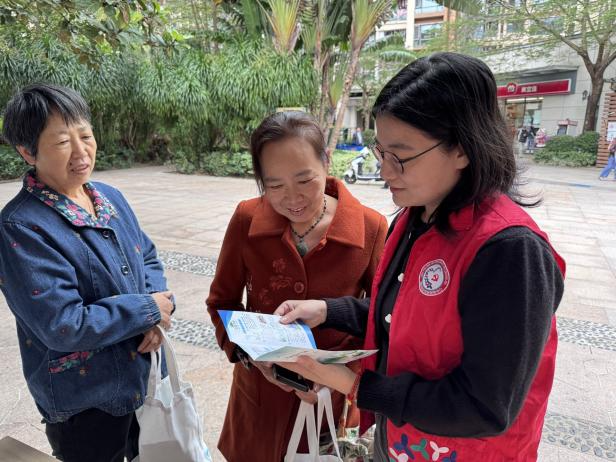 龙岗区宝龙街道开展“坚持节水优先，建设幸福河湖”活动