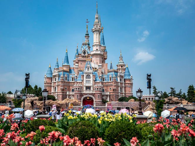 上海迪士尼：将支持退票！“不可退票”规定成历史