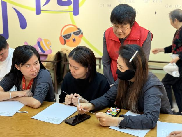  从“害怕沟通〞到“伙伴对话”  福田区南园社区家长成长沙龙破解家校沟通障碍