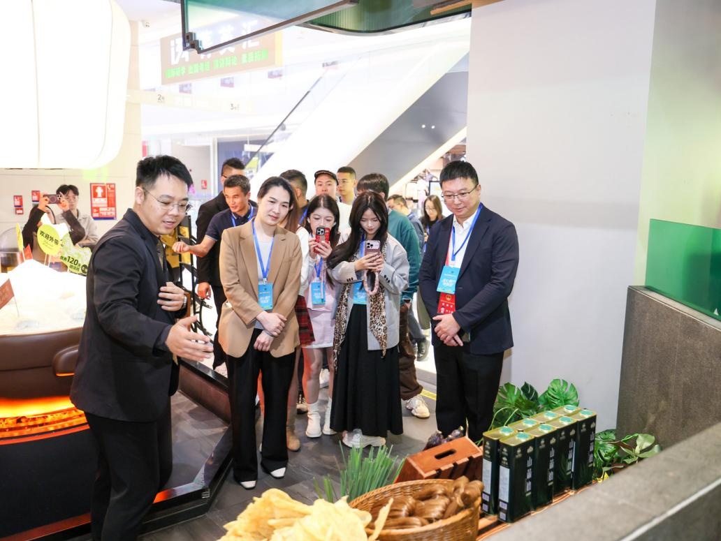 共探食在福田的“安心密码” 2025深圳福田“安心餐厅”开放日活动举行