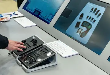 深圳机器人企业帕西尼亮相iREX 2025