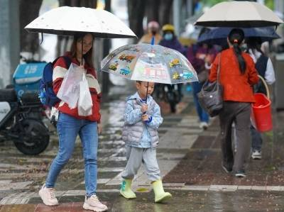 冷空气周六到，广东受降温下雨双重夹击