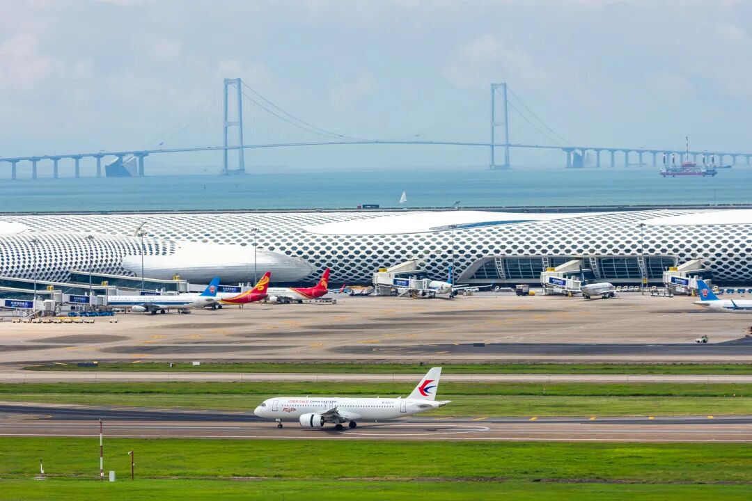 深圳机场旅客吞吐量创历史新高，前11月国际及地区旅客量同比增长23%