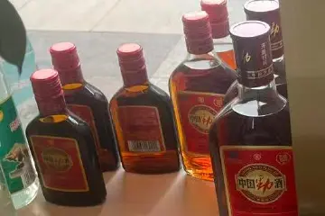 记者调查｜当“劲酒虽好，可不要贪杯”遇见女性客群：让“老登酒”变成“网红酒”，劲酒2025年逆势增长超20%