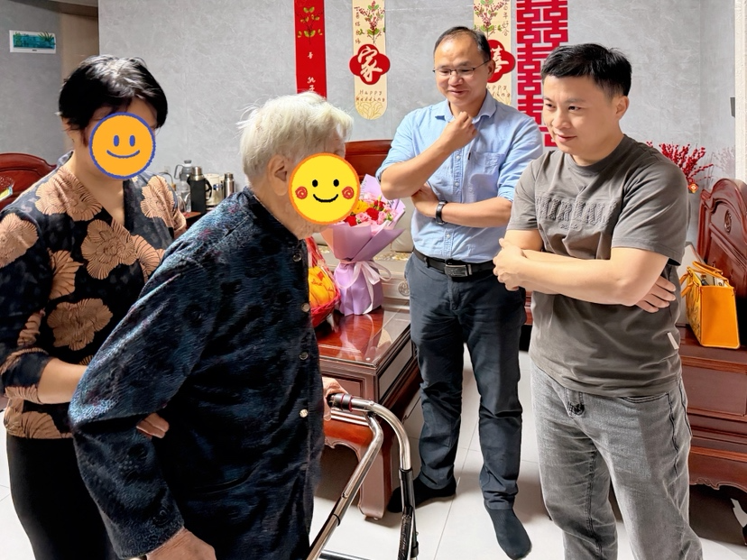 从“无法手术”到行走出院：龙岗五院为91岁多重病症骨折患者实现“生命续航”