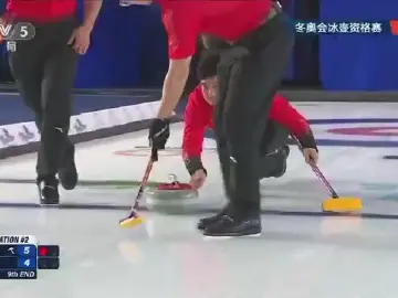 中国冰壶男队战胜日本队 成功晋级米兰冬奥会