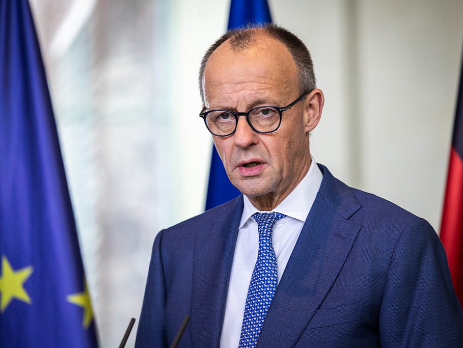 德国总理：美2026年将在德部署远程火力