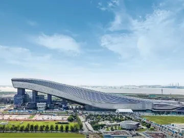 全球最大室内冰雪世界股权生变：融创欲“赎回”，华发称“正协商”