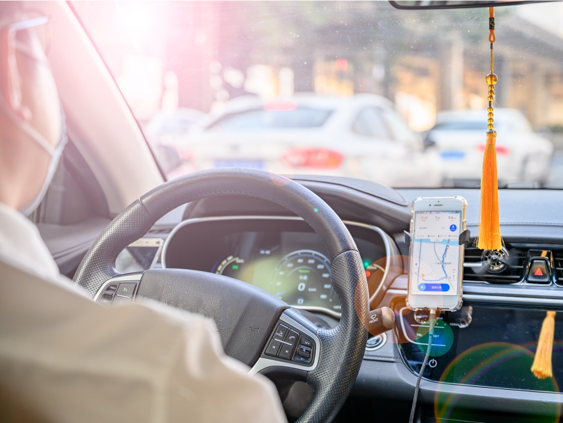 取消网约车平台订单改私单，出事谁负责？