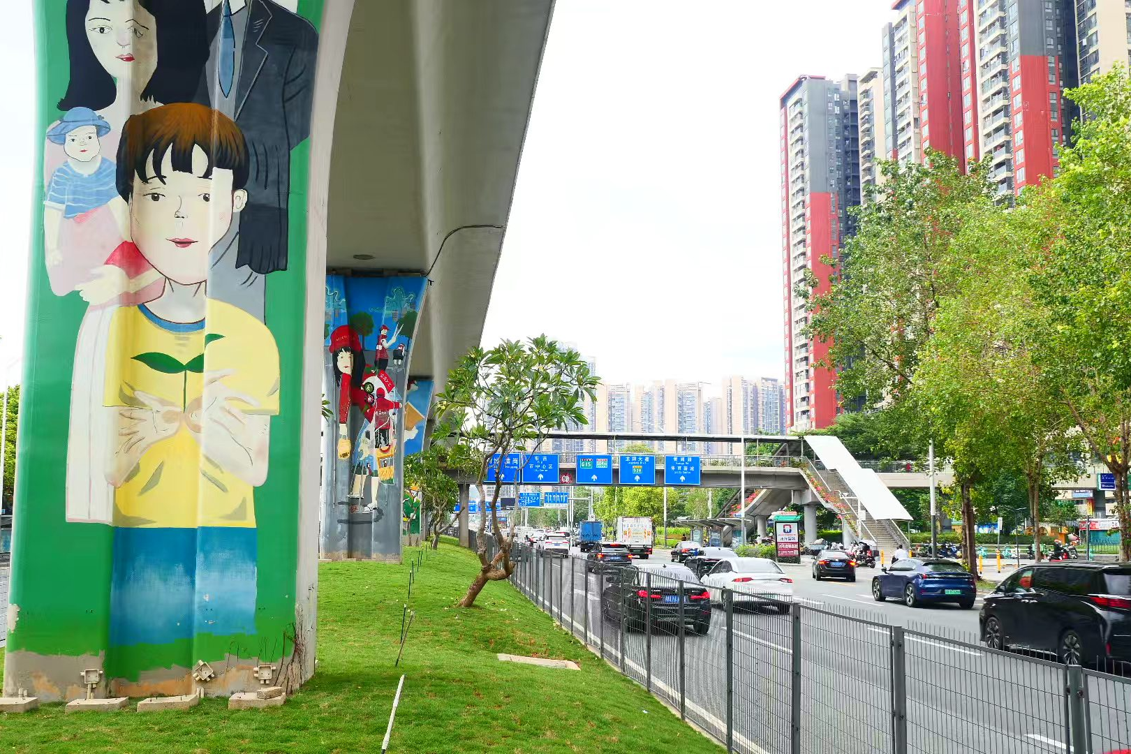 龙岗大道（龙城段）绿化改造完成