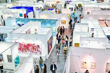 图集｜艺术深圳画廊展位尽显多元魅力 各流派佳作同台争艳