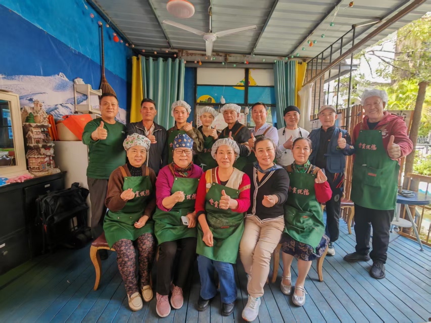 龙岗区横岗福悦食堂：银发志愿者筑起“暖心驿站”，携手照亮幸福晚年