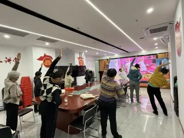 罗湖翠宁社区推出长者颈椎保健操学习活动
