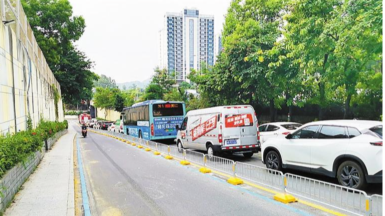 龙华福龙路罗泰路交叉路口交通优化