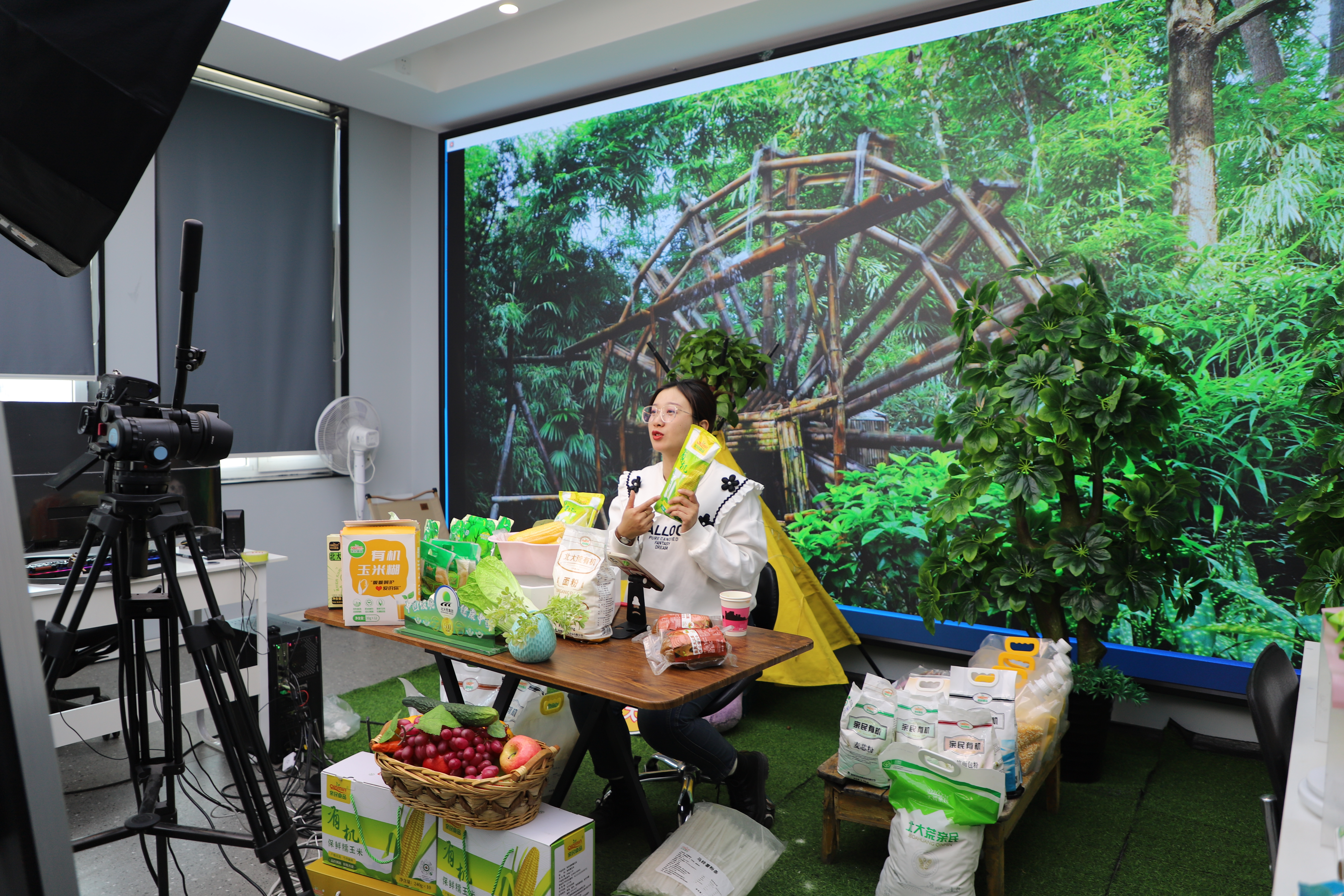 从“流量”到“价值”的深耕看这里的电商转型记