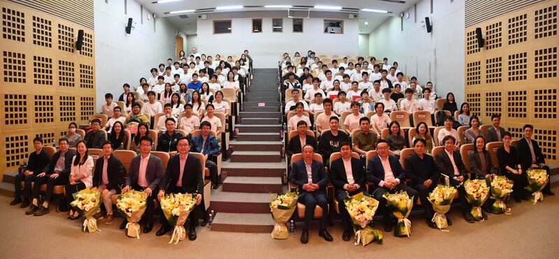 深大人工智能学院“i班”开了个不一“班”的会