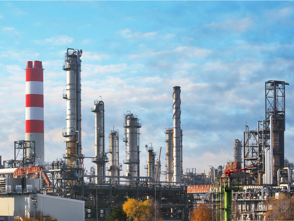 8国确认：暂停增产石油