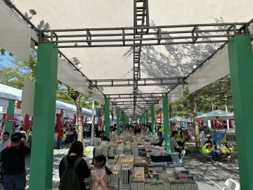 深圳读书月作证：AI时代，我们仍爱阅读